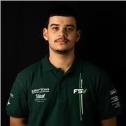 Soy un estudiante de segundo año de ingeniería de Automoción. Sería capaz de dar clases de física y matemáticas a estudiantes de bachillerato o de ESO. Podría dar clases tanto presenciales como online. Cuento con compromiso y ganas de dar clases y enseñar